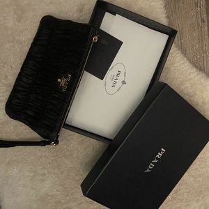 Napa Gaufre Zip Wrislet!